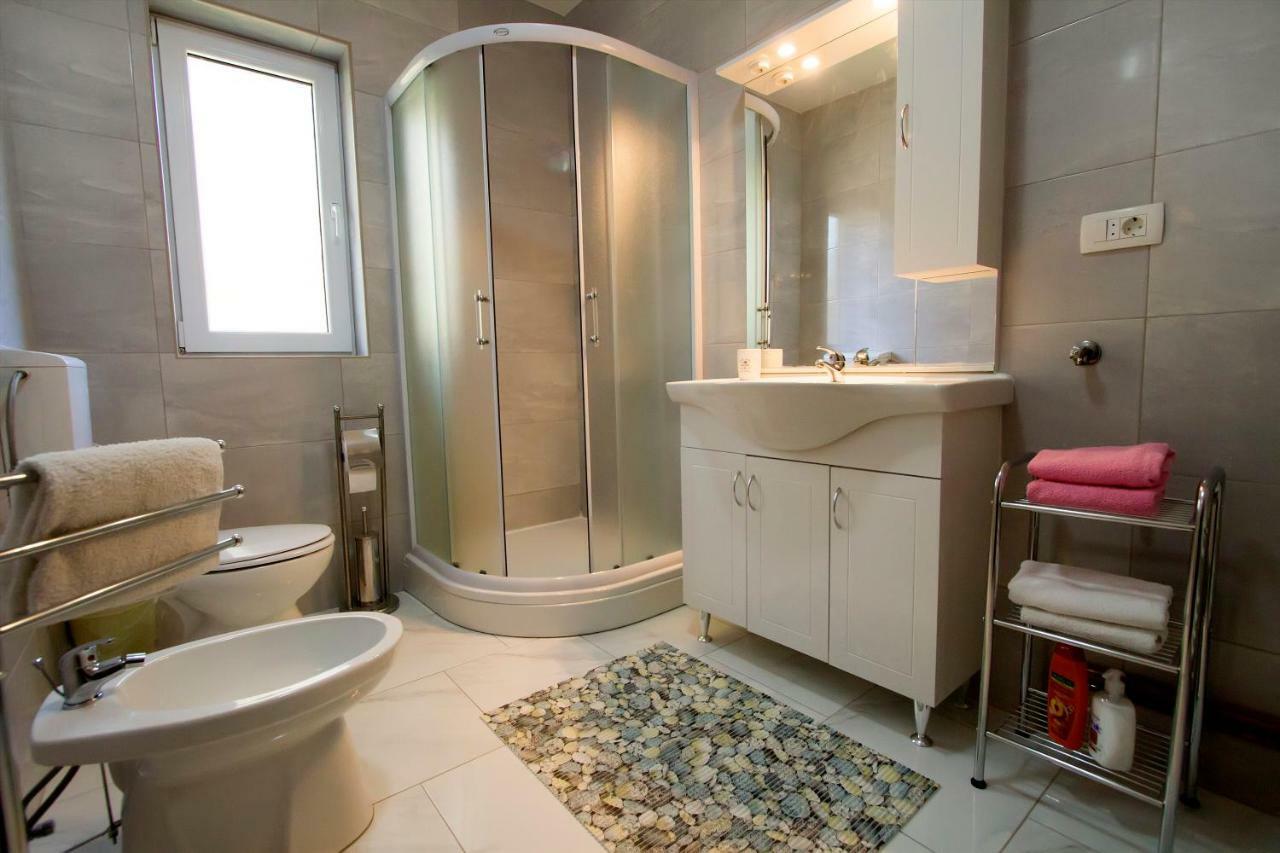 Apartman Karlo Otočac Buitenkant foto