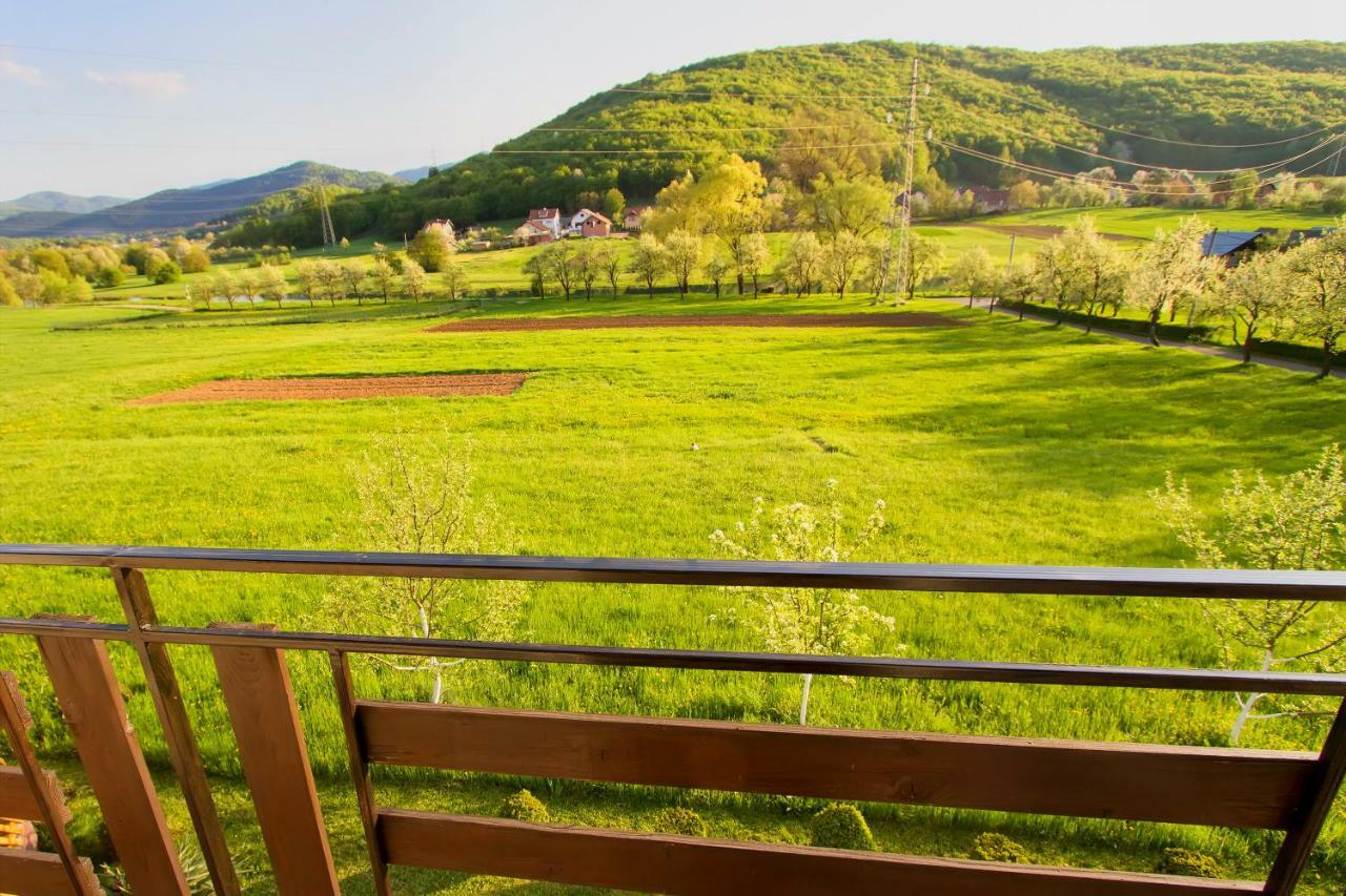 Apartman Karlo Otočac Buitenkant foto