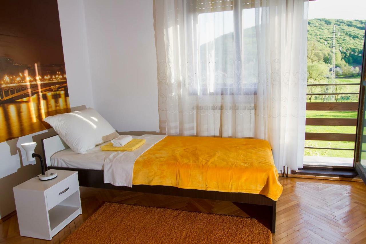Apartman Karlo Otočac Buitenkant foto