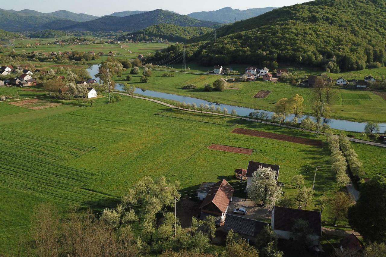 Apartman Karlo Otočac Buitenkant foto